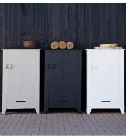Komoda GIJS 142 cm drewno sosna czarna